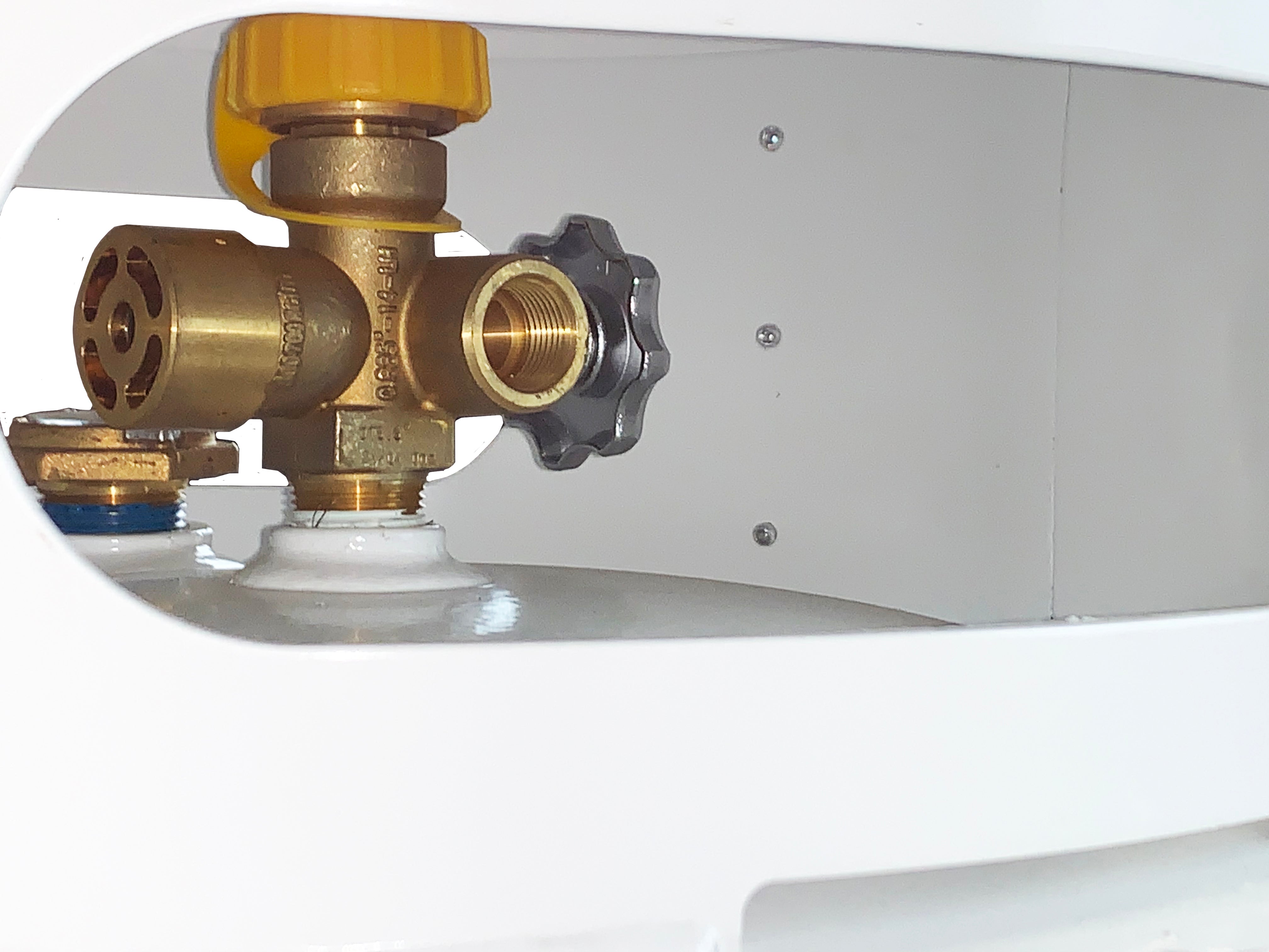 200lb 50 Gal ASME Propane Tank with Valves, Gauge & Lid - Flame King