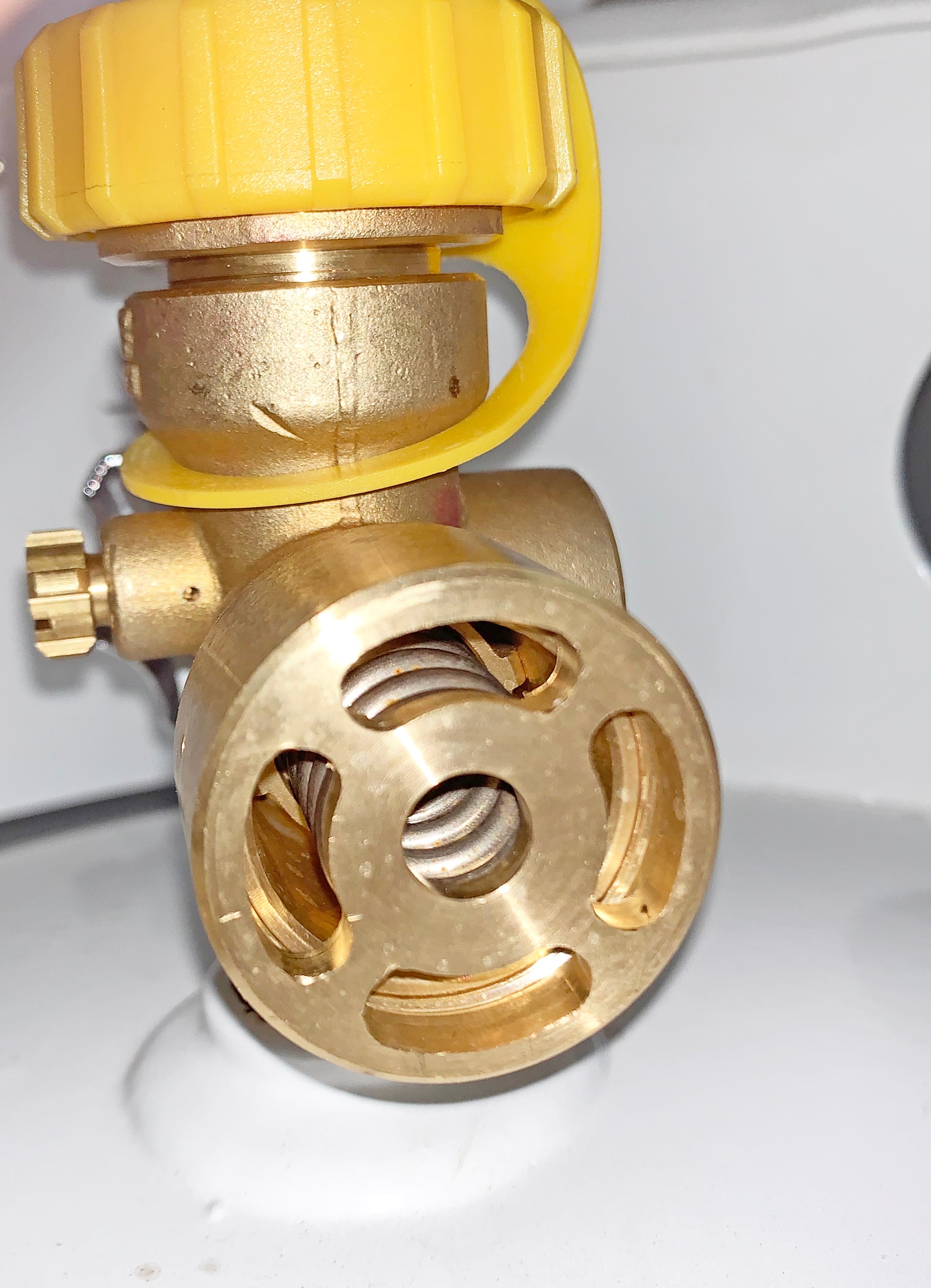 Propane Multi Valve Flame King 100lb 25 gallons ASME Propane Tank w/ Valves, Gauge & Lid, White